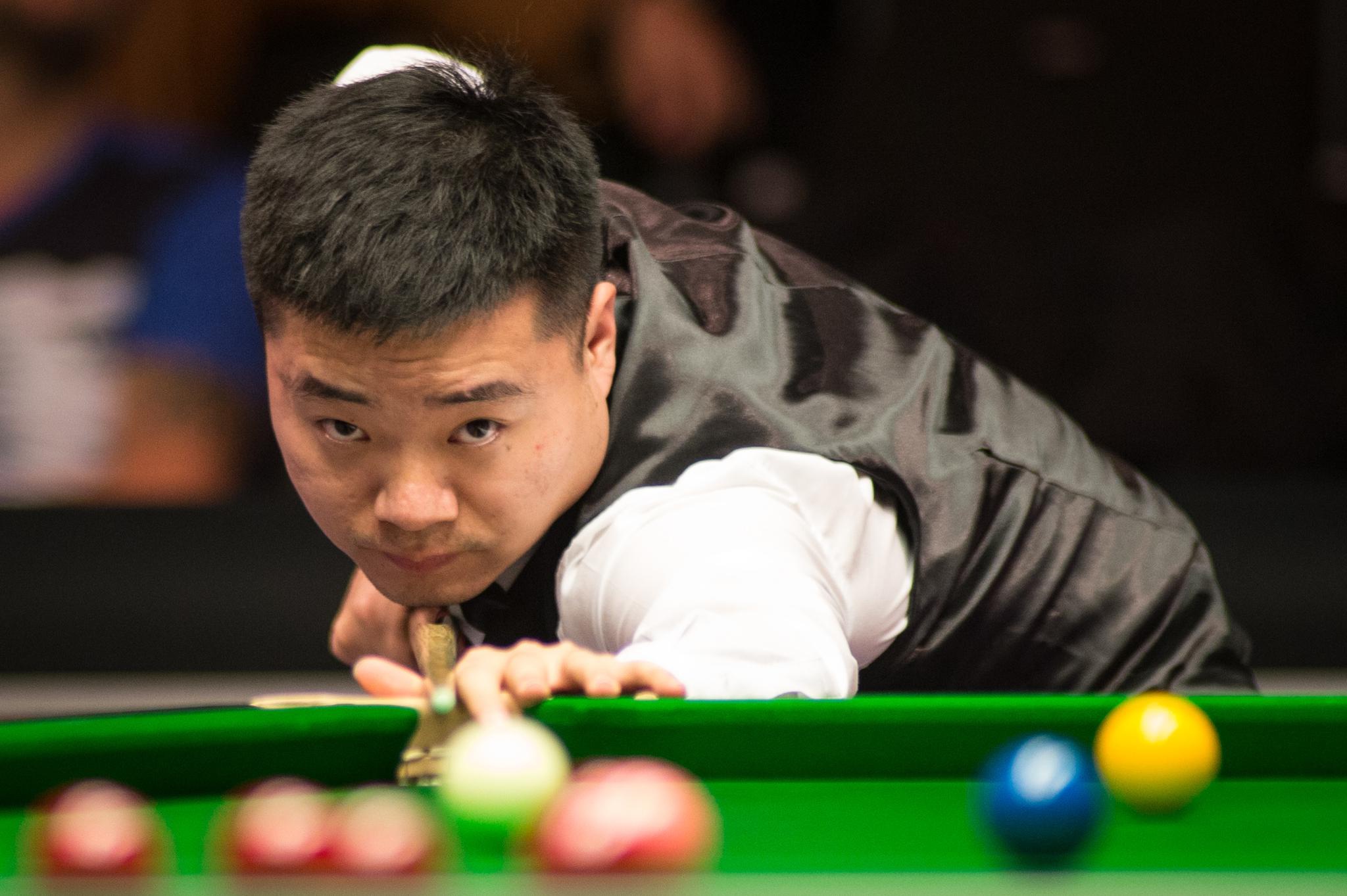 良铭进入首 良铭进入首