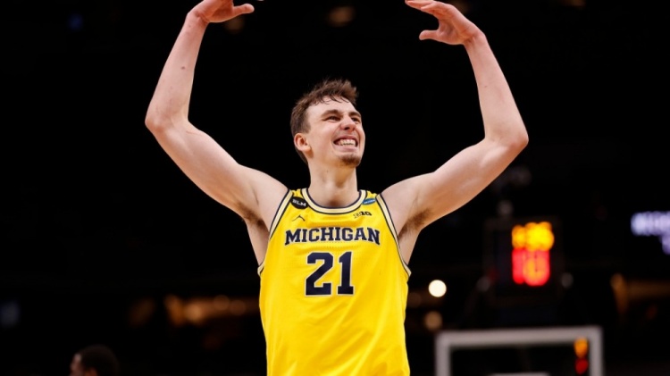 了坚实的基 了坚实的基