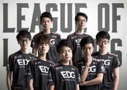 你用AK在 你用AK在